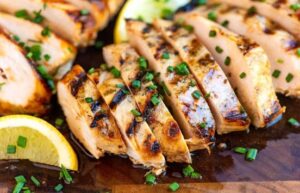 Chicken, turkey, tofu, and eggs, protein-rich foods that help control cravings and stabilize insulin levels.